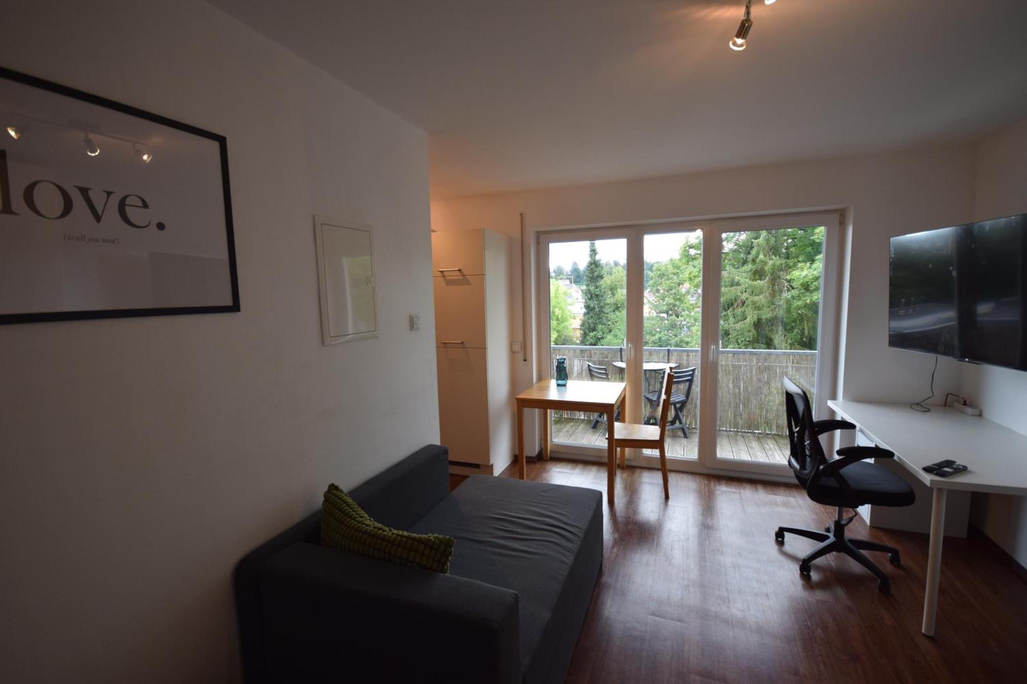 Nestwerk Komfort R23-12 - Balkon, Arbeitsplatz & Zentrumsnah Biberach an der Riß Esterno foto